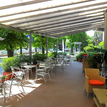 Hotel Etoile 3*