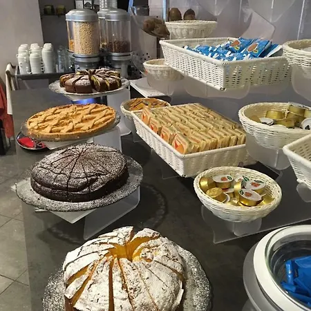 Etoile Hotel