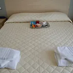 Etoile Hotel