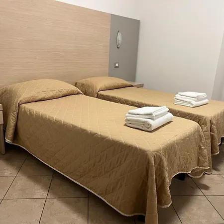 Etoile Hotel