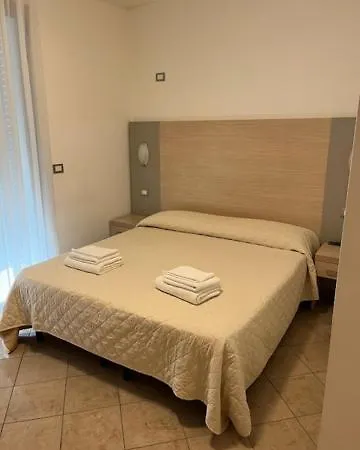 Etoile Hotel