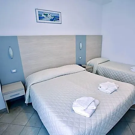 Etoile Szálloda 3*