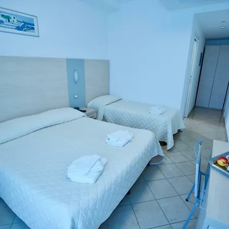 Hotel Etoile 3*