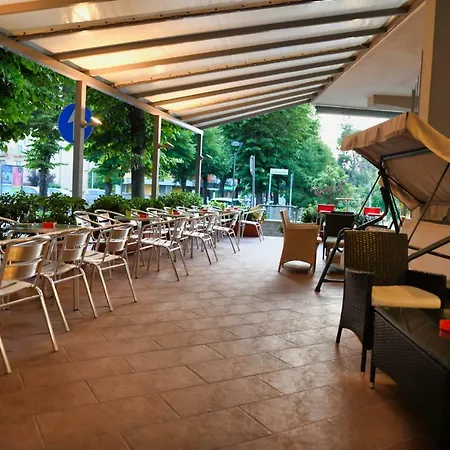 Etoile Otel