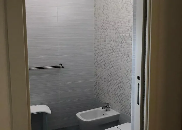 Etoile Hotel 3*