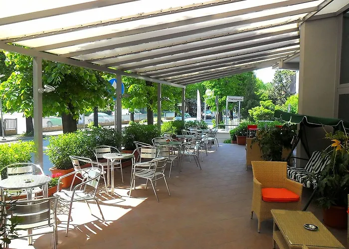 Hotel Etoile 3*